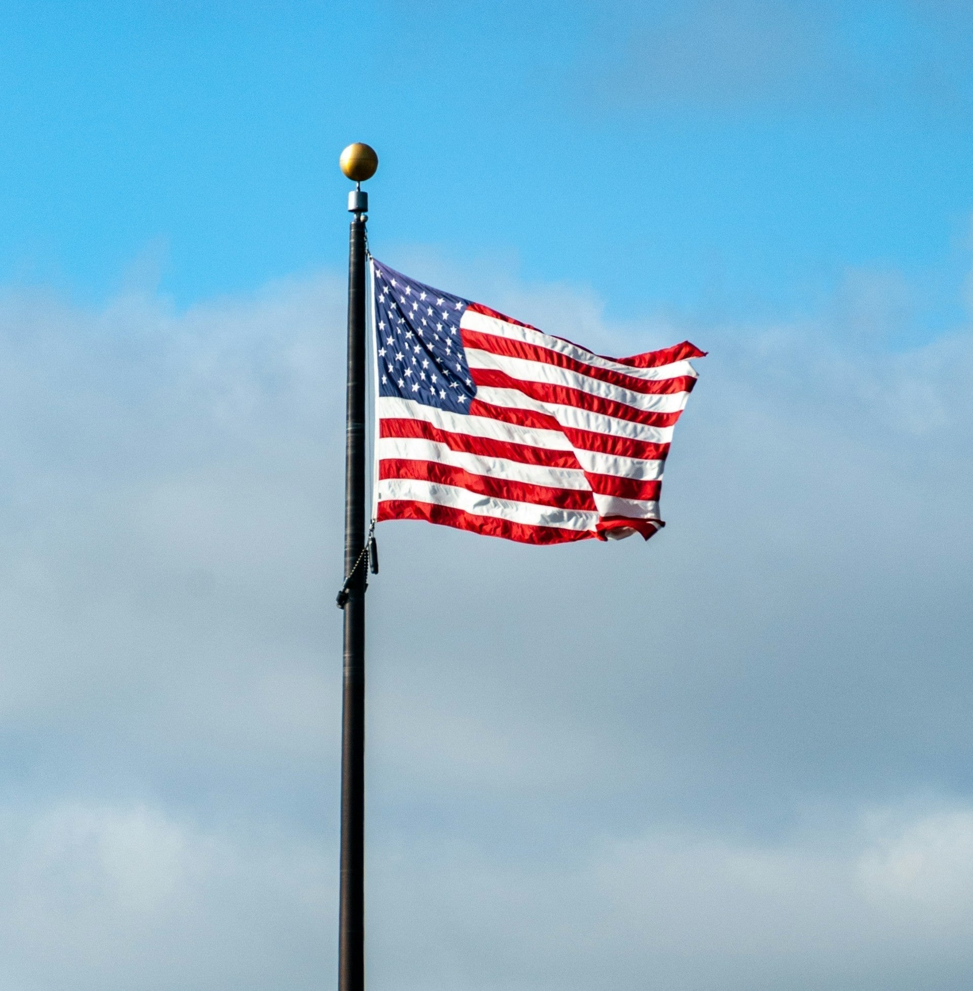 Seasonal Flagpole Decor Ideas: Unique Themes and Accessories for Each Holiday